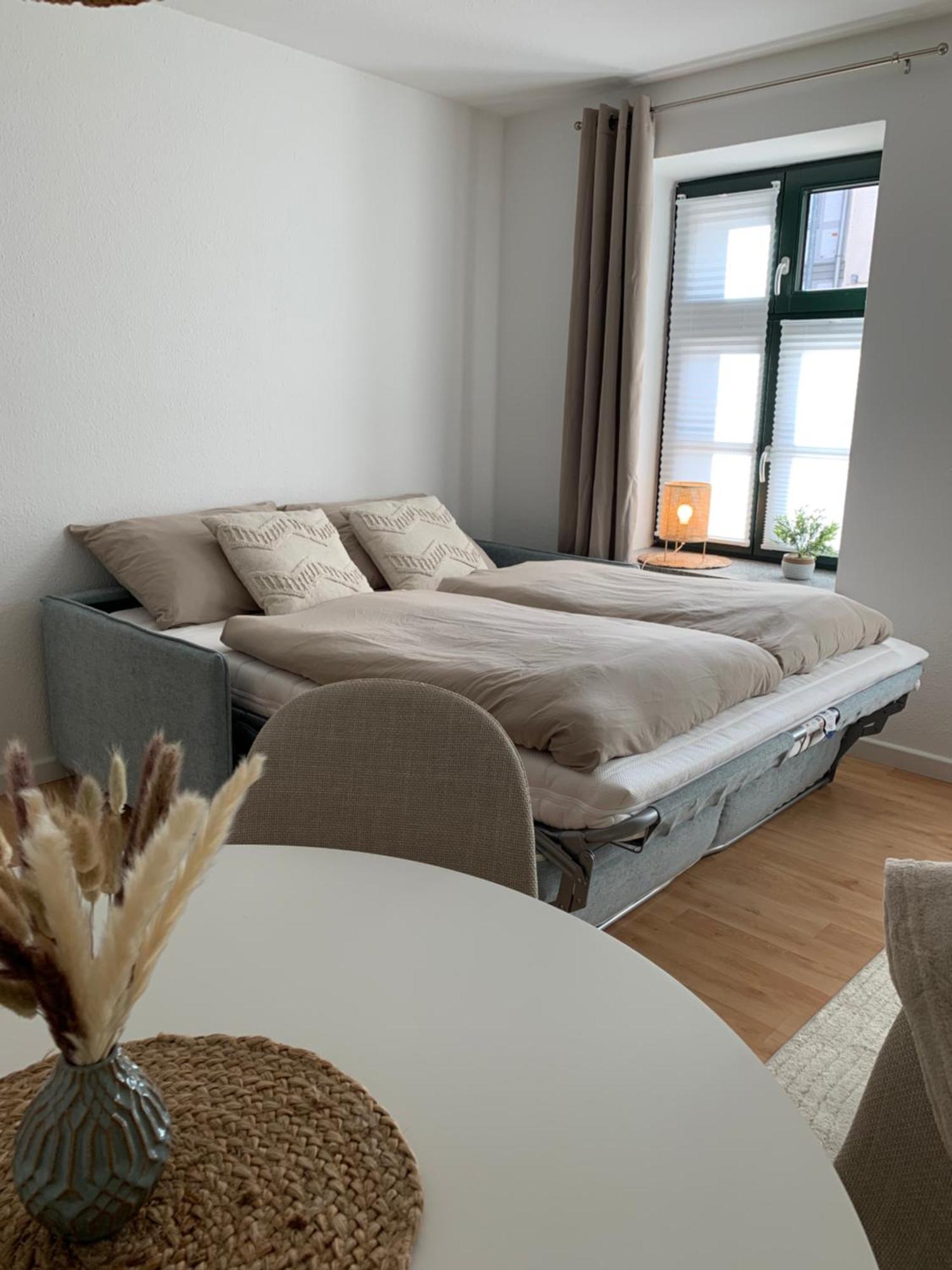 City-Apartment Mit Parkplatz & Fahrradraum! Nur 300M Zum Stadthafen 슈베린 외부 사진