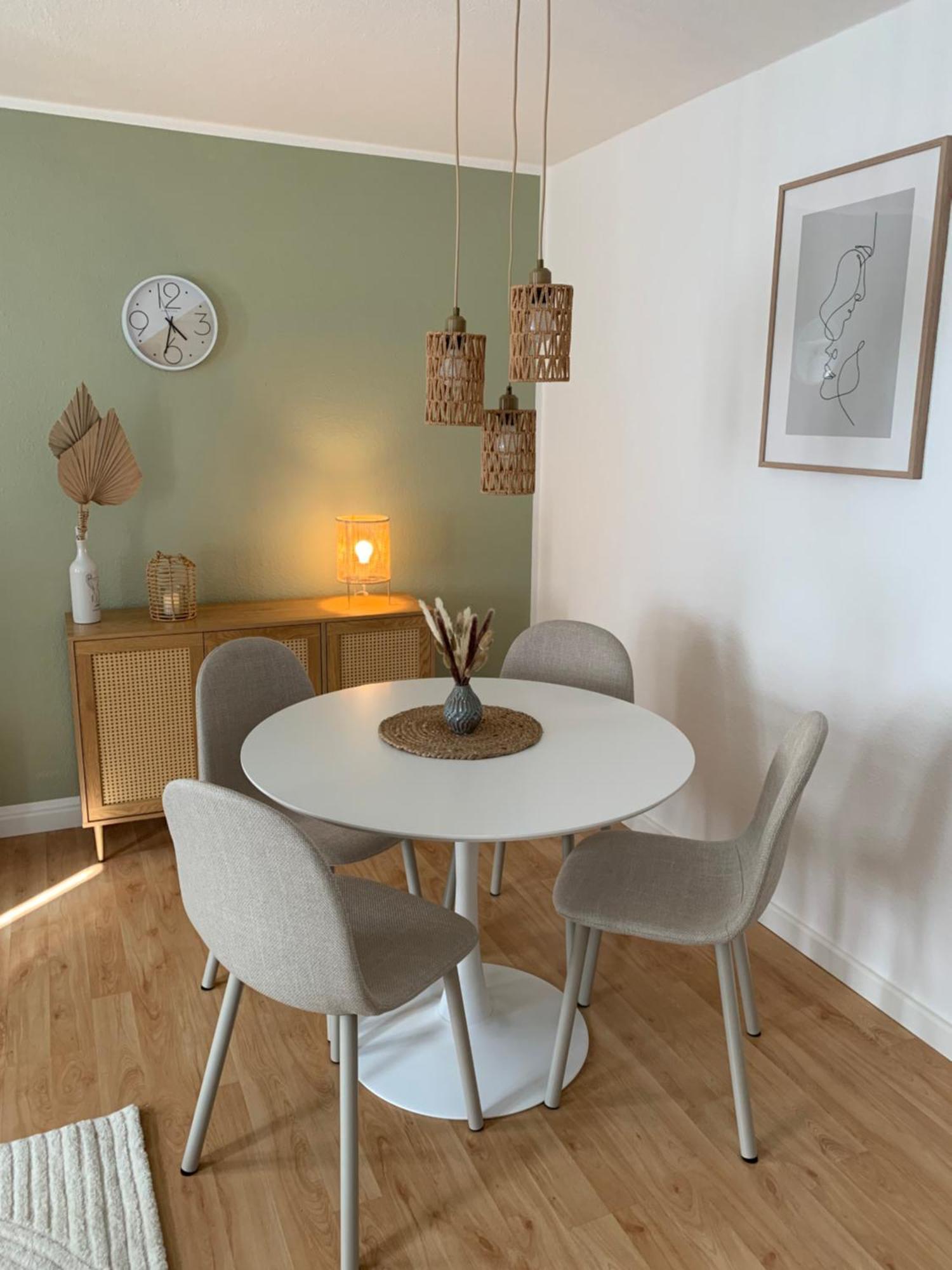 City-Apartment Mit Parkplatz & Fahrradraum! Nur 300M Zum Stadthafen 슈베린 외부 사진